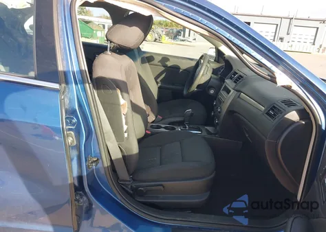 2010 Ford Fusion Se z USA, uszkodzony, nr VIN 3FAHP0HA6AR203297